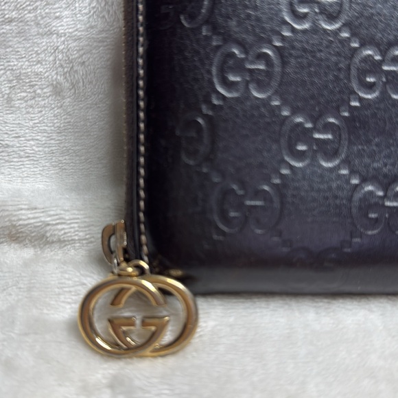 GUCCI Dark Brown Leather GG Zip Around Wallet - Picture 2 of 9